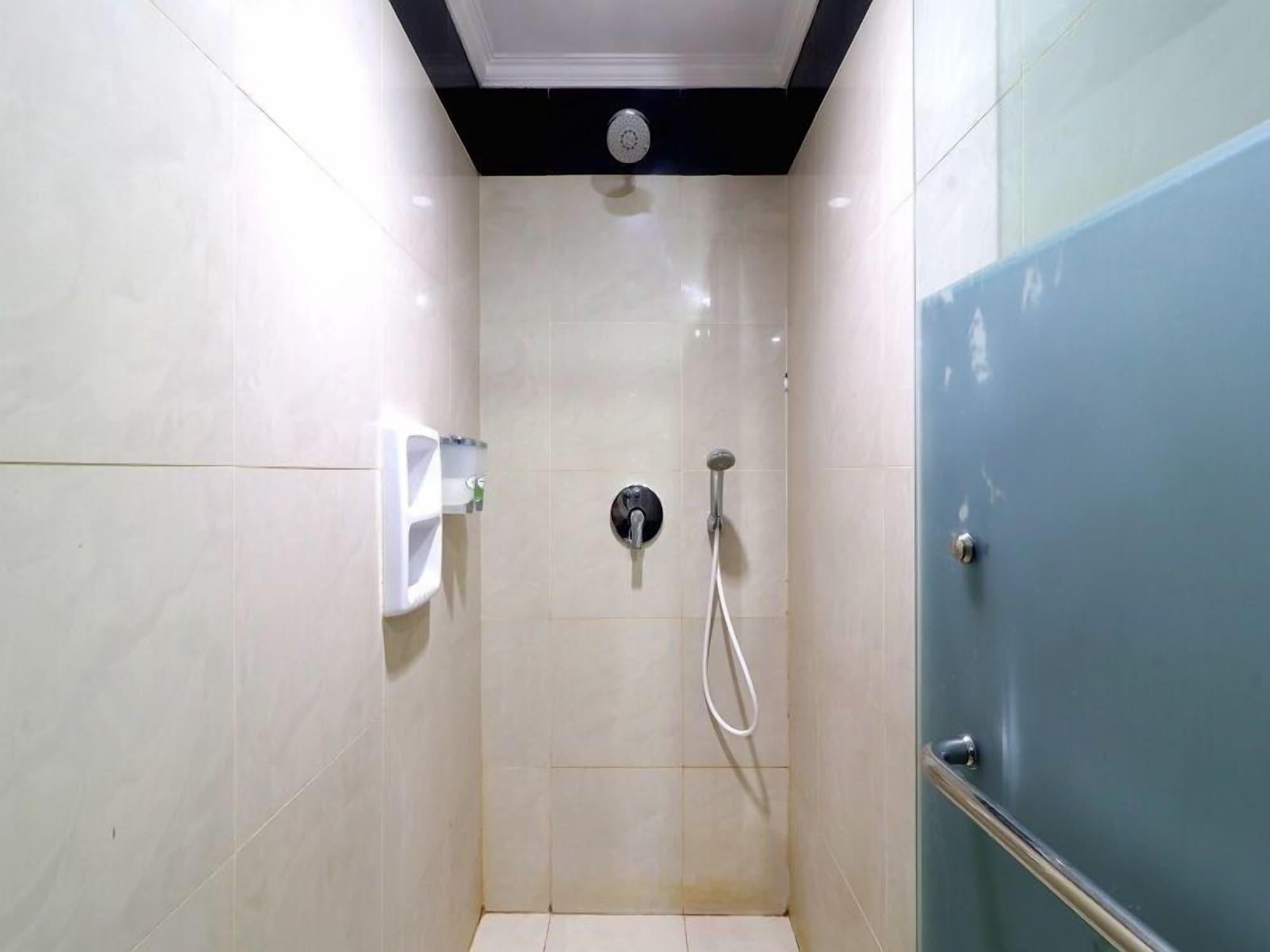 P Hotel Jakarta Bagian luar foto