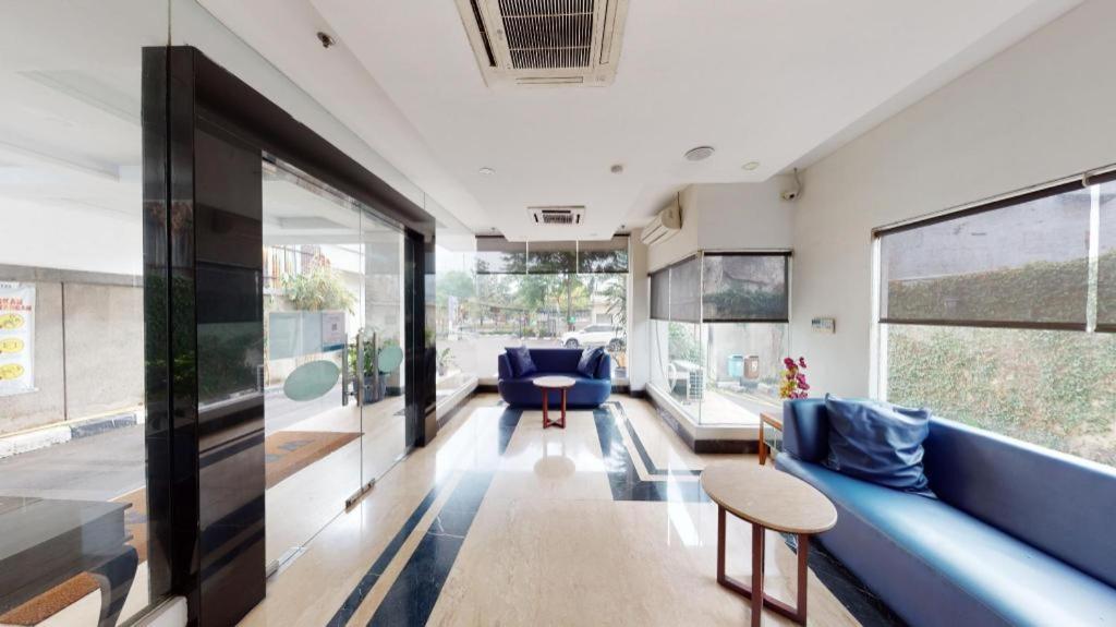 P Hotel Jakarta Bagian luar foto