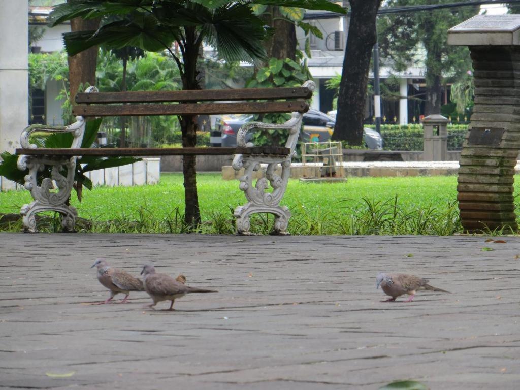 P Hotel Jakarta Bagian luar foto