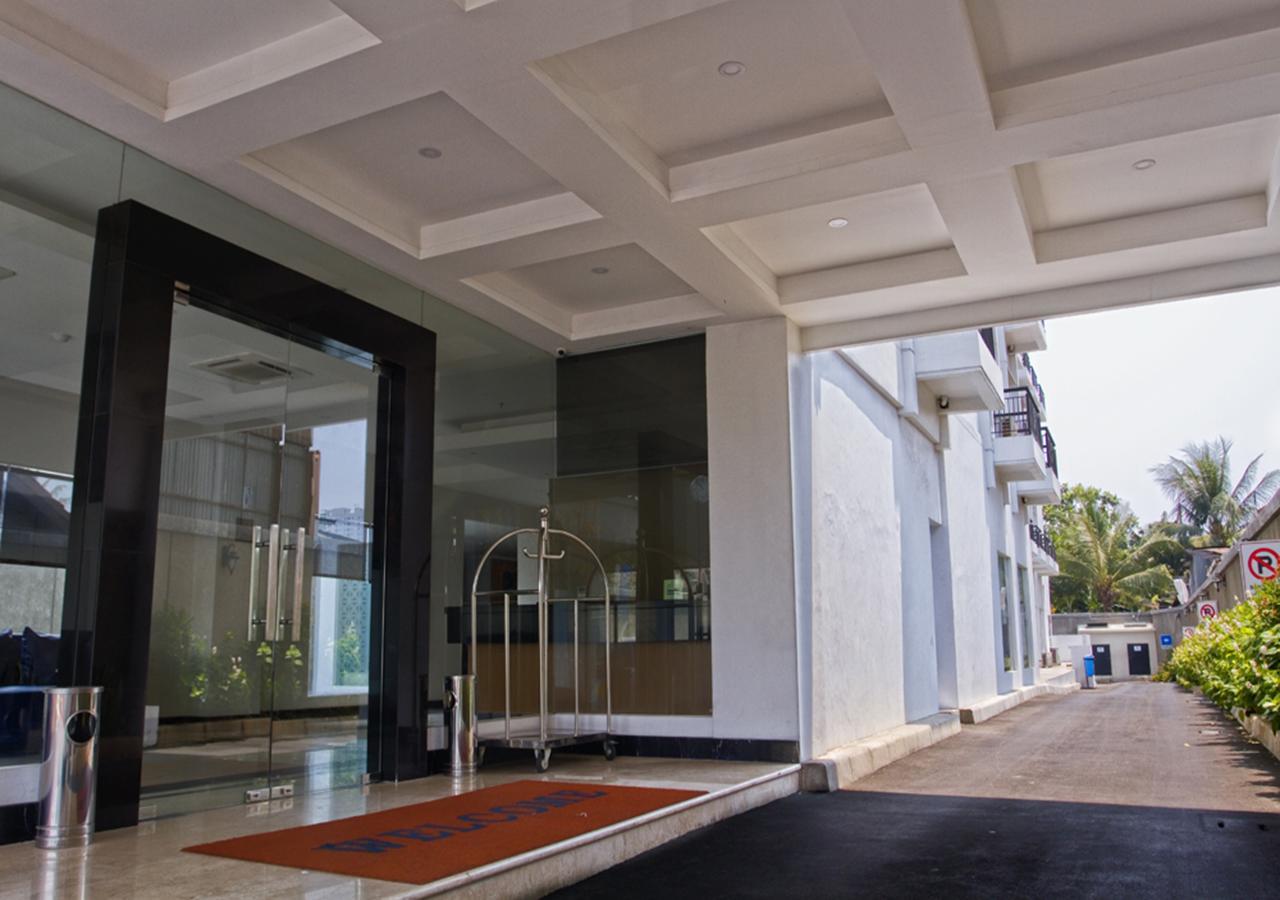 P Hotel Jakarta Bagian luar foto